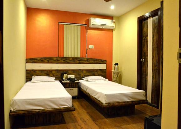 Hotel Rock Star Calcutta Eksteriør billede